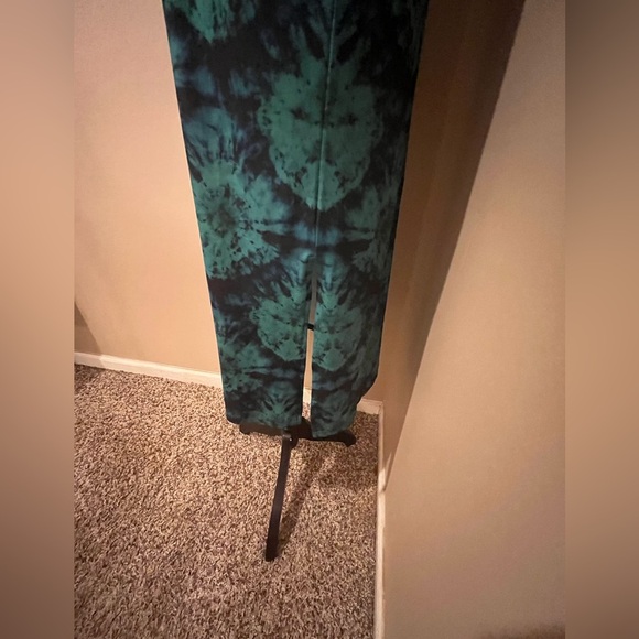 NWT Pixie Lady Tie Dye Design Sheath Crew neck Dress, size M - Picture 3 of 6